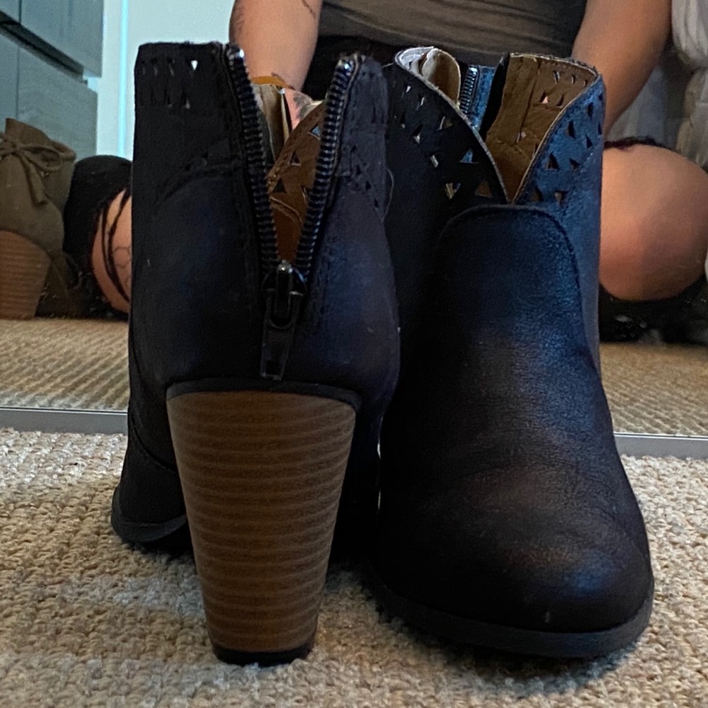 black healed ankle booties - size 6 US